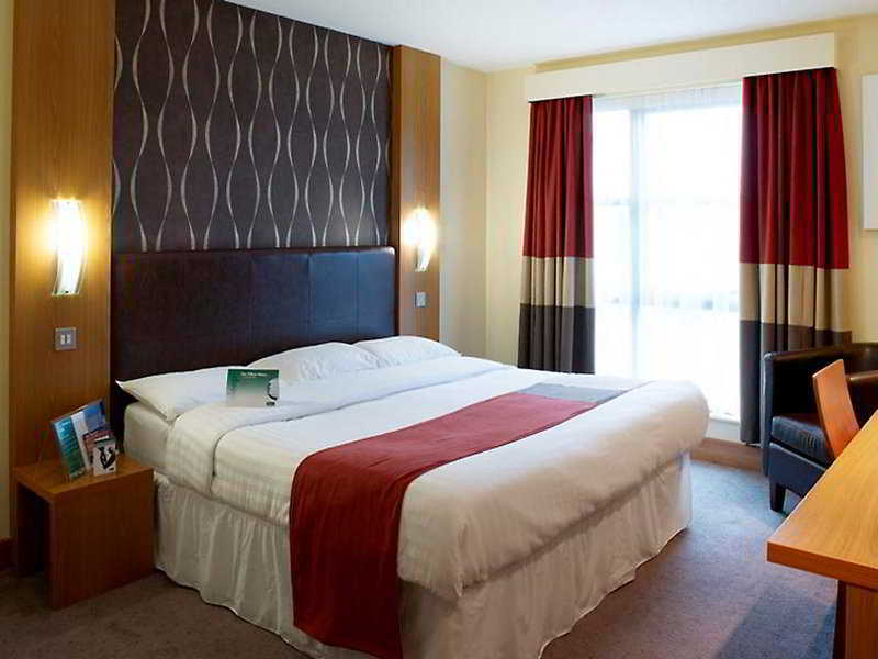 Holiday Inn Manchester - Central Park, An Ihg Hotel Dış mekan fotoğraf