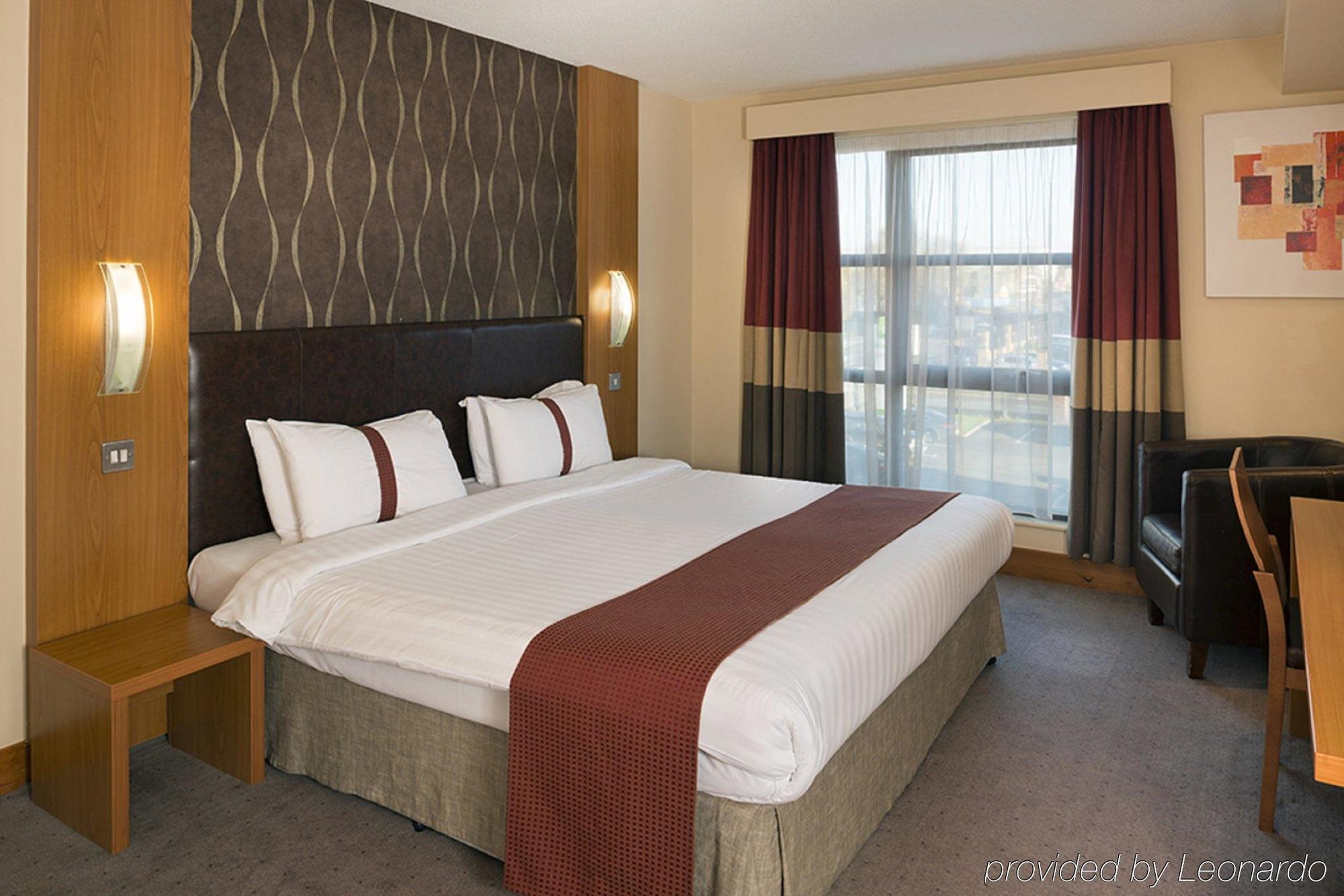 Holiday Inn Manchester - Central Park, An Ihg Hotel Dış mekan fotoğraf